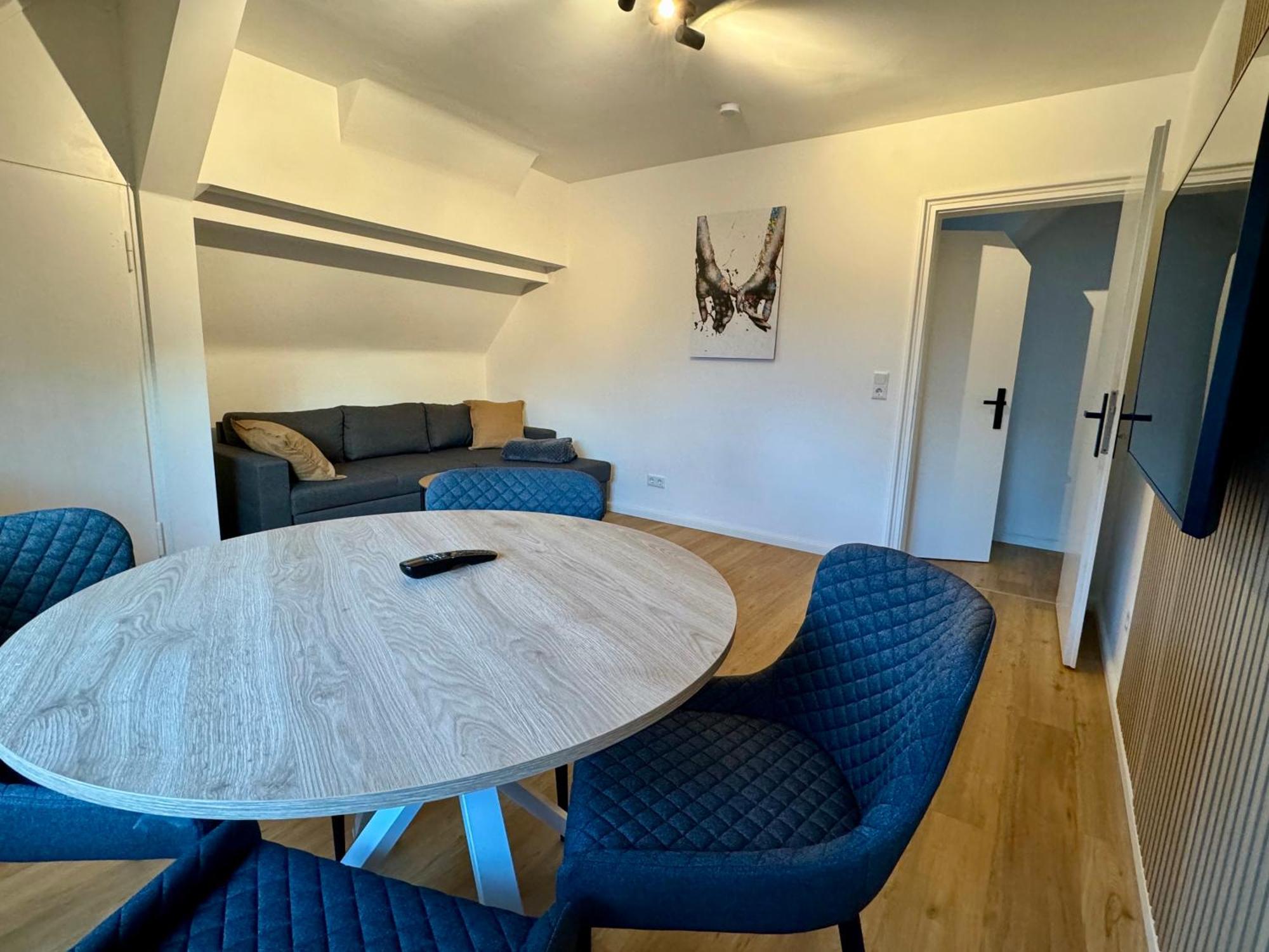 Modernes City Apartment Nahe Hbf เอมเดน ภายนอก รูปภาพ